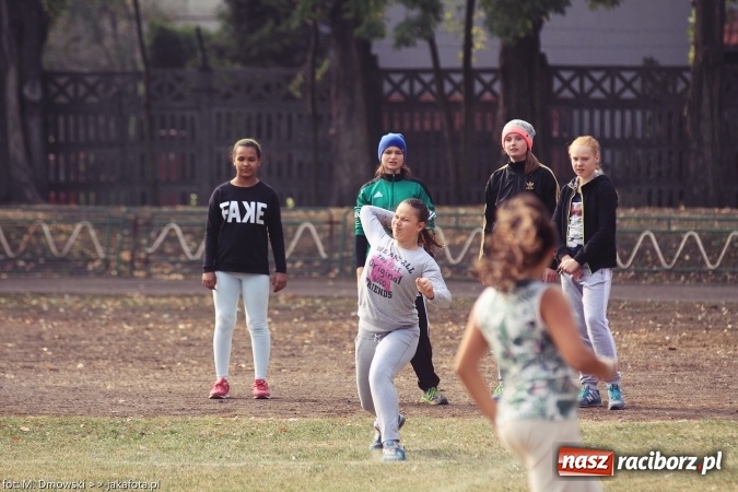 Zdjęcie w galerii na portalu naszraciborz.pl: Sport szkolny. Lekkoatletyczna Olimpiada na stadionie PWSZ wiadomości z regionu