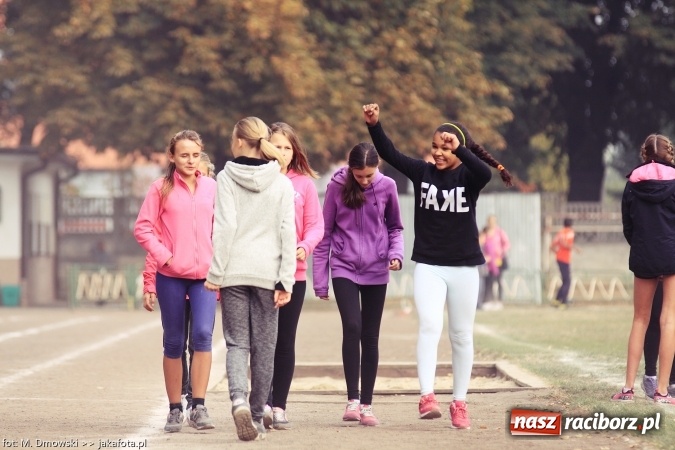 Zdjęcie w galerii na portalu naszraciborz.pl: Sport szkolny. Lekkoatletyczna Olimpiada na stadionie PWSZ wiadomości z regionu