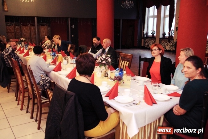 Zdjęcie w galerii na portalu naszraciborz.pl: Nauczycielska Solidarność na spotkaniu w Raciborskiej wiadomości z regionu