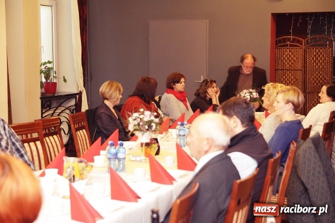 Zdjęcie w galerii na portalu naszraciborz.pl: Nauczycielska Solidarność na spotkaniu w Raciborskiej wiadomości z regionu