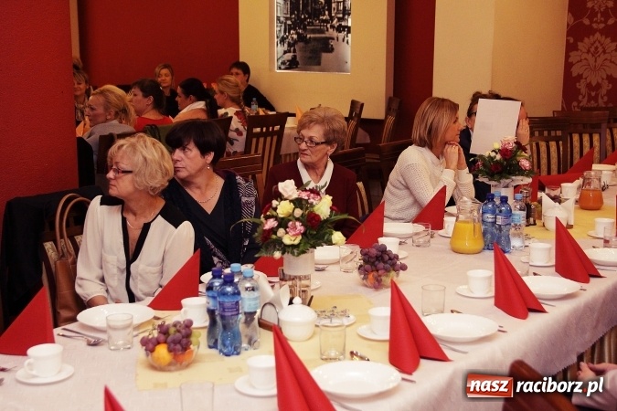 Zdjęcie w galerii na portalu naszraciborz.pl: Nauczycielska Solidarność na spotkaniu w Raciborskiej wiadomości z regionu