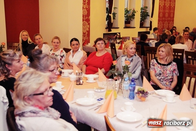 Zdjęcie w galerii na portalu naszraciborz.pl: Nauczycielska Solidarność na spotkaniu w Raciborskiej wiadomości z regionu