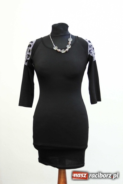 Zdjęcie w galerii na portalu naszraciborz.pl: ROBAN - najlepsze kreacje na półmetek i studniówkę a do tego biżuteria. Zobacz galerię wiadomości z regionu