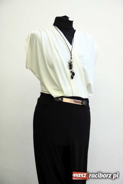 Zdjęcie w galerii na portalu naszraciborz.pl: ROBAN - najlepsze kreacje na półmetek i studniówkę a do tego biżuteria. Zobacz galerię wiadomości z regionu