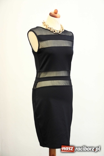 Zdjęcie w galerii na portalu naszraciborz.pl: ROBAN - najlepsze kreacje na półmetek i studniówkę a do tego biżuteria. Zobacz galerię wiadomości z regionu