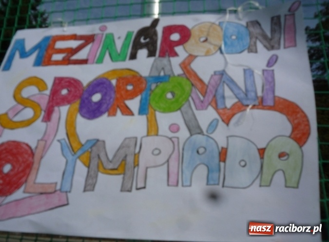 Zdjęcie w galerii na portalu naszraciborz.pl: Uczniowie tworkowskiej szkoły na Międzynarodowej Olimpiadzie Sportowej w Czechach  wiadomości z regionu