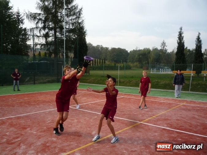Zdjęcie w galerii na portalu naszraciborz.pl: Uczniowie tworkowskiej szkoły na Międzynarodowej Olimpiadzie Sportowej w Czechach  wiadomości z regionu