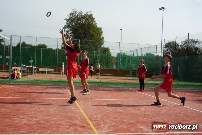 Zdjęcie w galerii na portalu naszraciborz.pl: Uczniowie tworkowskiej szkoły na Międzynarodowej Olimpiadzie Sportowej w Czechach  wiadomości z regionu