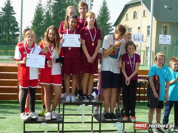 Zdjęcie w galerii na portalu naszraciborz.pl: Uczniowie tworkowskiej szkoły na Międzynarodowej Olimpiadzie Sportowej w Czechach  wiadomości z regionu