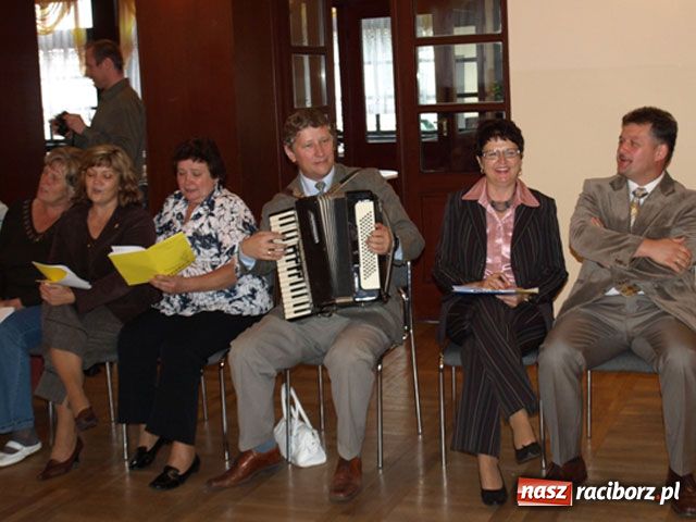 Zdjęcie w galerii na portalu naszraciborz.pl: Tworkowskie kiszenie wiadomości z regionu