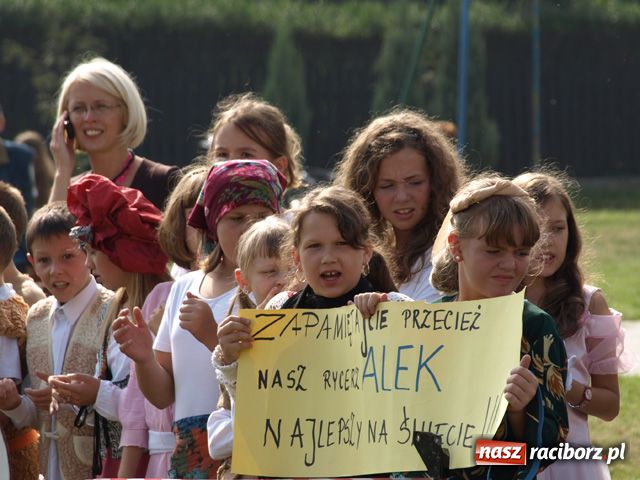 Zdjęcie w galerii na portalu naszraciborz.pl: Wielkie WIDOWISKO na Ostrogu wiadomości z regionu