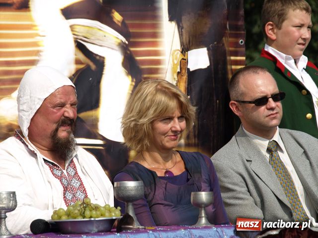 Zdjęcie w galerii na portalu naszraciborz.pl: Wielkie WIDOWISKO na Ostrogu wiadomości z regionu