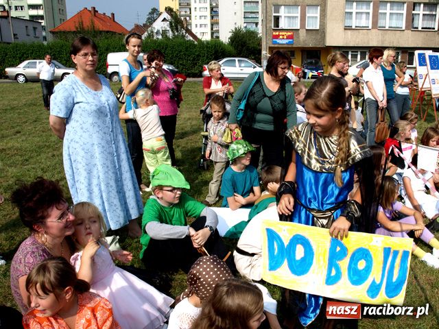 Zdjęcie w galerii na portalu naszraciborz.pl: Wielkie WIDOWISKO na Ostrogu wiadomości z regionu