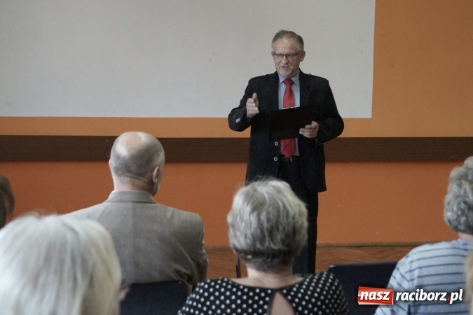 Zdjęcie w galerii na portalu naszraciborz.pl: W Nędzy zainaugurowano kolejny semestr Uniwersytetu III Wieku wiadomości z regionu