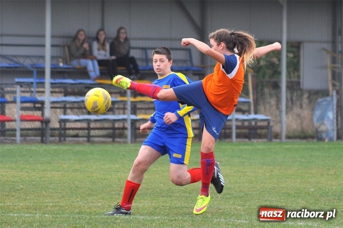 Zdjęcie w galerii na portalu naszraciborz.pl: Młodzi piłkarze z Krzyżanowic górą nad LKS-em Cyprzanów wiadomości z regionu