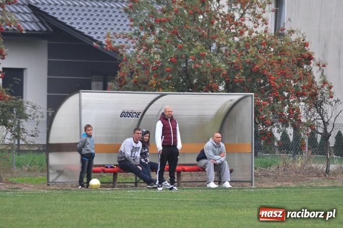 Zdjęcie w galerii na portalu naszraciborz.pl: Młodzi piłkarze z Krzyżanowic górą nad LKS-em Cyprzanów wiadomości z regionu