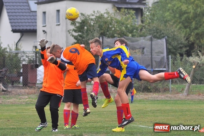 Zdjęcie w galerii na portalu naszraciborz.pl: Młodzi piłkarze z Krzyżanowic górą nad LKS-em Cyprzanów wiadomości z regionu