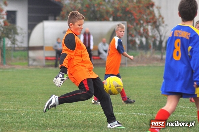 Zdjęcie w galerii na portalu naszraciborz.pl: Młodzi piłkarze z Krzyżanowic górą nad LKS-em Cyprzanów wiadomości z regionu