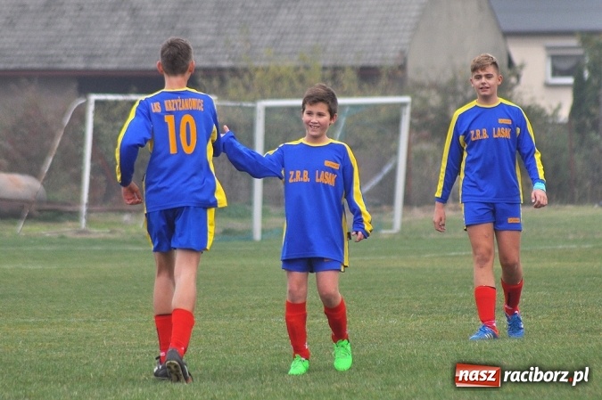 Zdjęcie w galerii na portalu naszraciborz.pl: Młodzi piłkarze z Krzyżanowic górą nad LKS-em Cyprzanów wiadomości z regionu