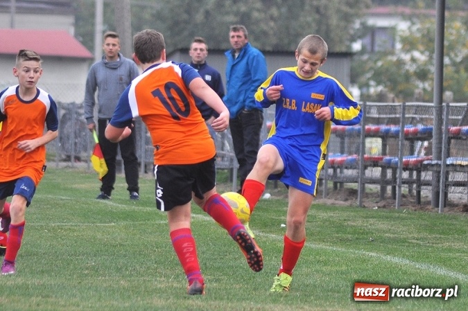Zdjęcie w galerii na portalu naszraciborz.pl: Młodzi piłkarze z Krzyżanowic górą nad LKS-em Cyprzanów wiadomości z regionu