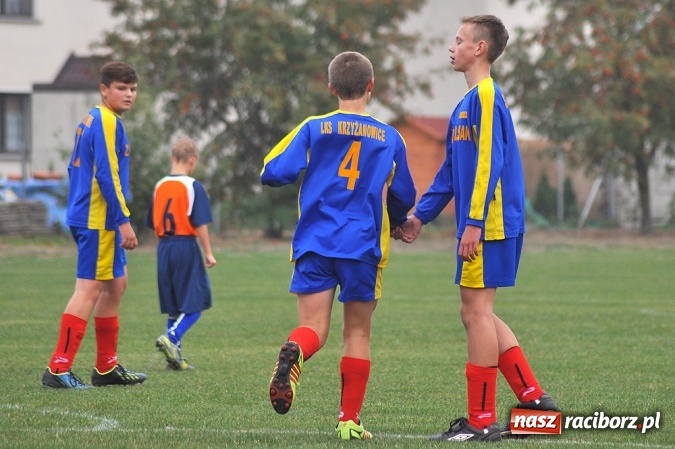 Zdjęcie w galerii na portalu naszraciborz.pl: Młodzi piłkarze z Krzyżanowic górą nad LKS-em Cyprzanów wiadomości z regionu