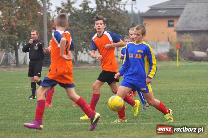 Zdjęcie w galerii na portalu naszraciborz.pl: Młodzi piłkarze z Krzyżanowic górą nad LKS-em Cyprzanów wiadomości z regionu
