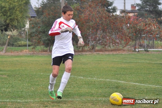 Zdjęcie w galerii na portalu naszraciborz.pl: Młodzi piłkarze z Krzyżanowic górą nad LKS-em Cyprzanów wiadomości z regionu