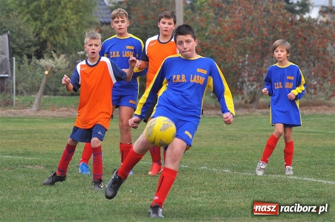 Zdjęcie w galerii na portalu naszraciborz.pl: Młodzi piłkarze z Krzyżanowic górą nad LKS-em Cyprzanów wiadomości z regionu