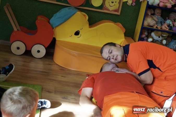 Zdjęcie w galerii na portalu naszraciborz.pl: Ważna pierwsza pomoc u przedszkolaków w Nędzy wiadomości z regionu