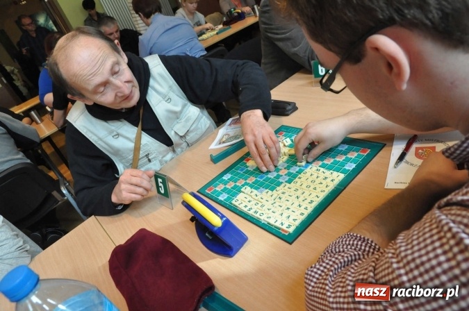 Zdjęcie w galerii na portalu naszraciborz.pl: VI Raciborskie w Scrabble Granie - duża frekwencja wiadomości z regionu