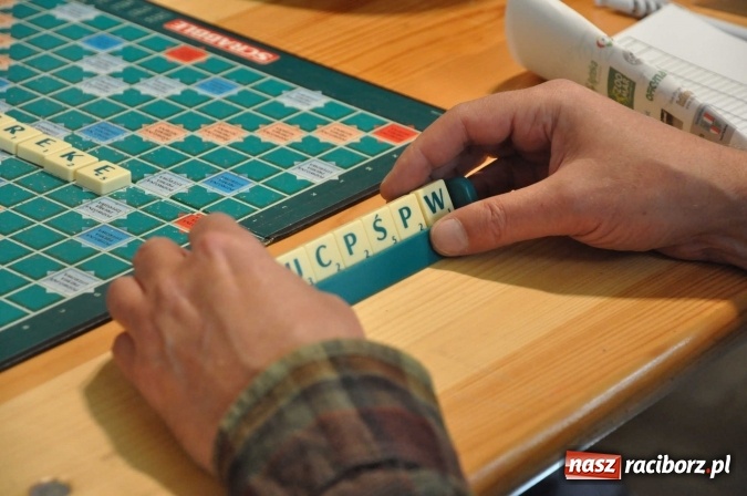 Zdjęcie w galerii na portalu naszraciborz.pl: VI Raciborskie w Scrabble Granie - duża frekwencja wiadomości z regionu