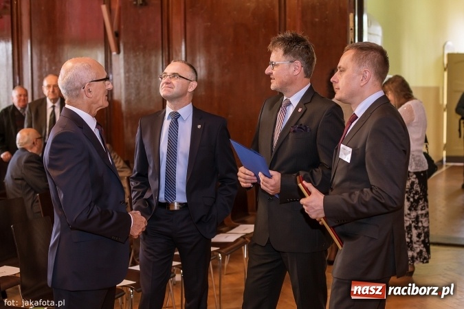 Zdjęcie w galerii na portalu naszraciborz.pl: I LO im. Jana Kasprowicza świętuje 70-lecie wiadomości z regionu