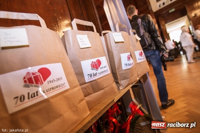 Zdjęcie w galerii na portalu naszraciborz.pl: I LO im. Jana Kasprowicza świętuje 70-lecie wiadomości z regionu