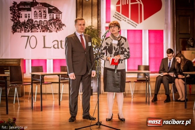 Zdjęcie w galerii na portalu naszraciborz.pl: I LO im. Jana Kasprowicza świętuje 70-lecie wiadomości z regionu
