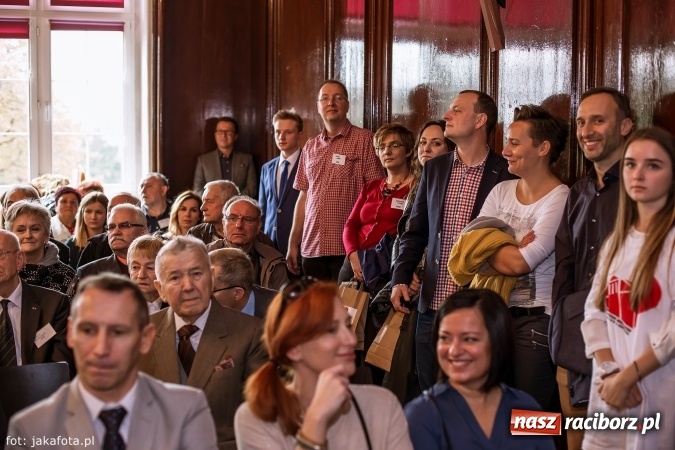 Zdjęcie w galerii na portalu naszraciborz.pl: I LO im. Jana Kasprowicza świętuje 70-lecie wiadomości z regionu