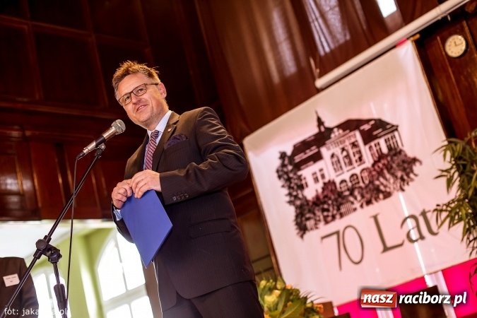 Zdjęcie w galerii na portalu naszraciborz.pl: I LO im. Jana Kasprowicza świętuje 70-lecie wiadomości z regionu