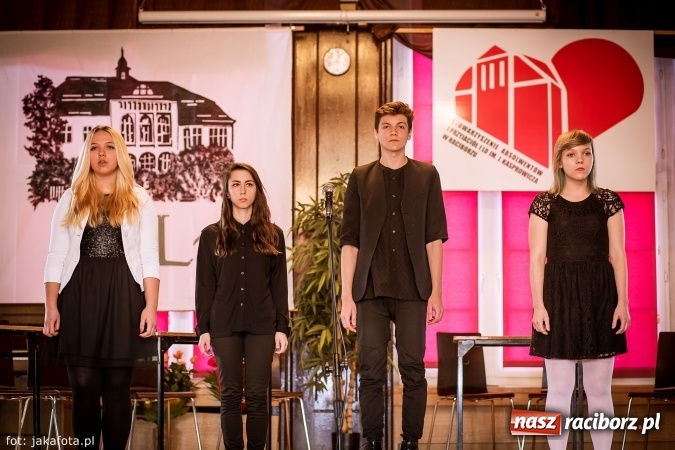 Zdjęcie w galerii na portalu naszraciborz.pl: I LO im. Jana Kasprowicza świętuje 70-lecie wiadomości z regionu