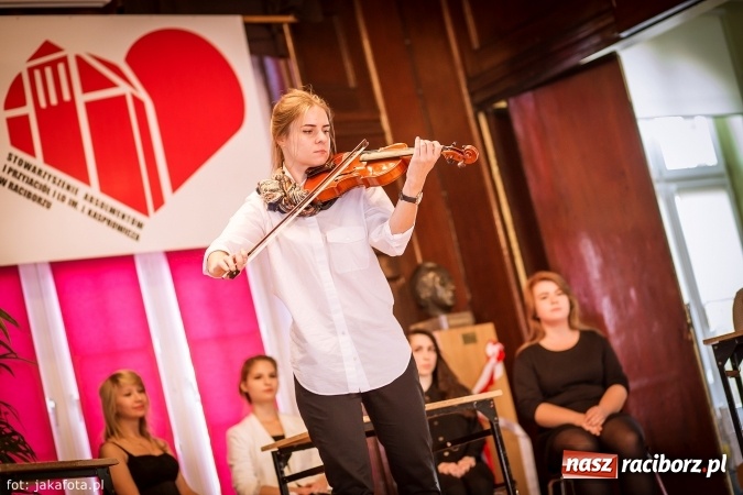 Zdjęcie w galerii na portalu naszraciborz.pl: I LO im. Jana Kasprowicza świętuje 70-lecie wiadomości z regionu