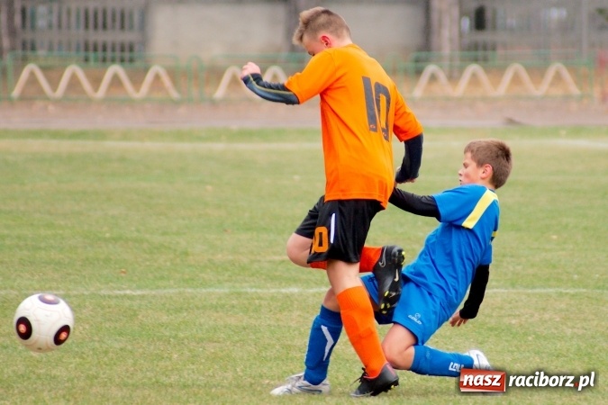 Zdjęcie w galerii na portalu naszraciborz.pl: Ikar spłonął w czuchowskim Płomieniu wiadomości z regionu