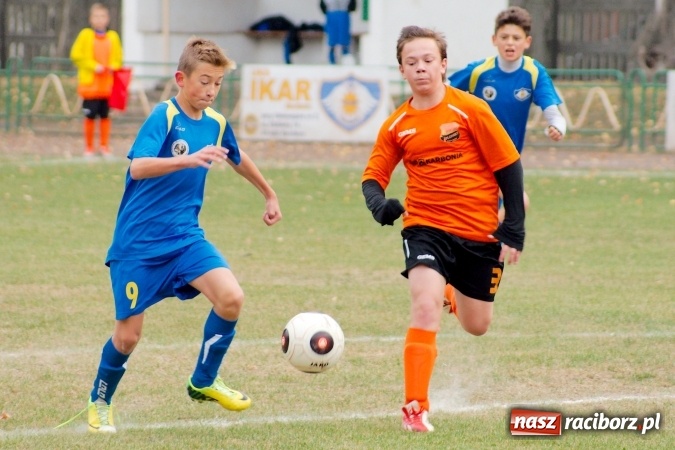 Zdjęcie w galerii na portalu naszraciborz.pl: Ikar spłonął w czuchowskim Płomieniu wiadomości z regionu