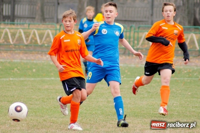 Zdjęcie w galerii na portalu naszraciborz.pl: Ikar spłonął w czuchowskim Płomieniu wiadomości z regionu