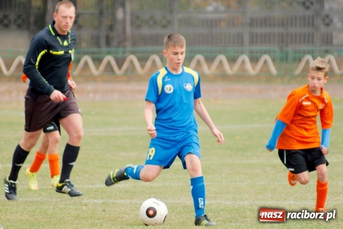 Zdjęcie w galerii na portalu naszraciborz.pl: Ikar spłonął w czuchowskim Płomieniu wiadomości z regionu