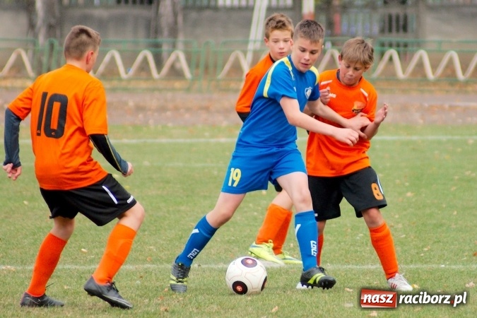 Zdjęcie w galerii na portalu naszraciborz.pl: Ikar spłonął w czuchowskim Płomieniu wiadomości z regionu