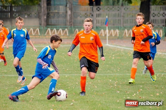 Zdjęcie w galerii na portalu naszraciborz.pl: Ikar spłonął w czuchowskim Płomieniu wiadomości z regionu