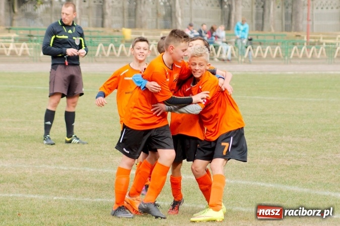 Zdjęcie w galerii na portalu naszraciborz.pl: Ikar spłonął w czuchowskim Płomieniu wiadomości z regionu