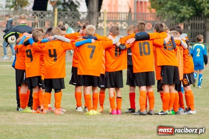 Zdjęcie w galerii na portalu naszraciborz.pl: Ikar spłonął w czuchowskim Płomieniu wiadomości z regionu