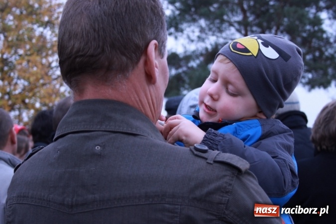 Zdjęcie w galerii na portalu naszraciborz.pl: Don Kichot potrzebny od zaraz! Do walki z wiatrakami stanęli mieszkańcy Wojnowic wiadomości z regionu