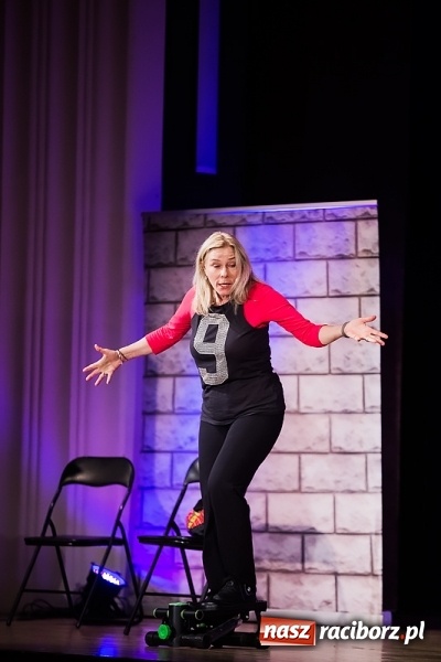 Zdjęcie w galerii na portalu naszraciborz.pl: Randka w ciemno na dwie pary bawiła w RCK wiadomości z regionu