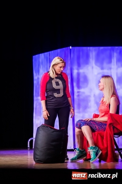 Zdjęcie w galerii na portalu naszraciborz.pl: Randka w ciemno na dwie pary bawiła w RCK wiadomości z regionu