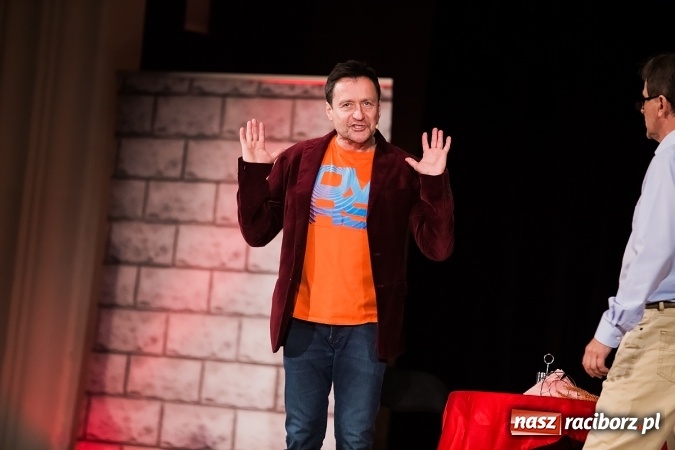 Zdjęcie w galerii na portalu naszraciborz.pl: Randka w ciemno na dwie pary bawiła w RCK wiadomości z regionu